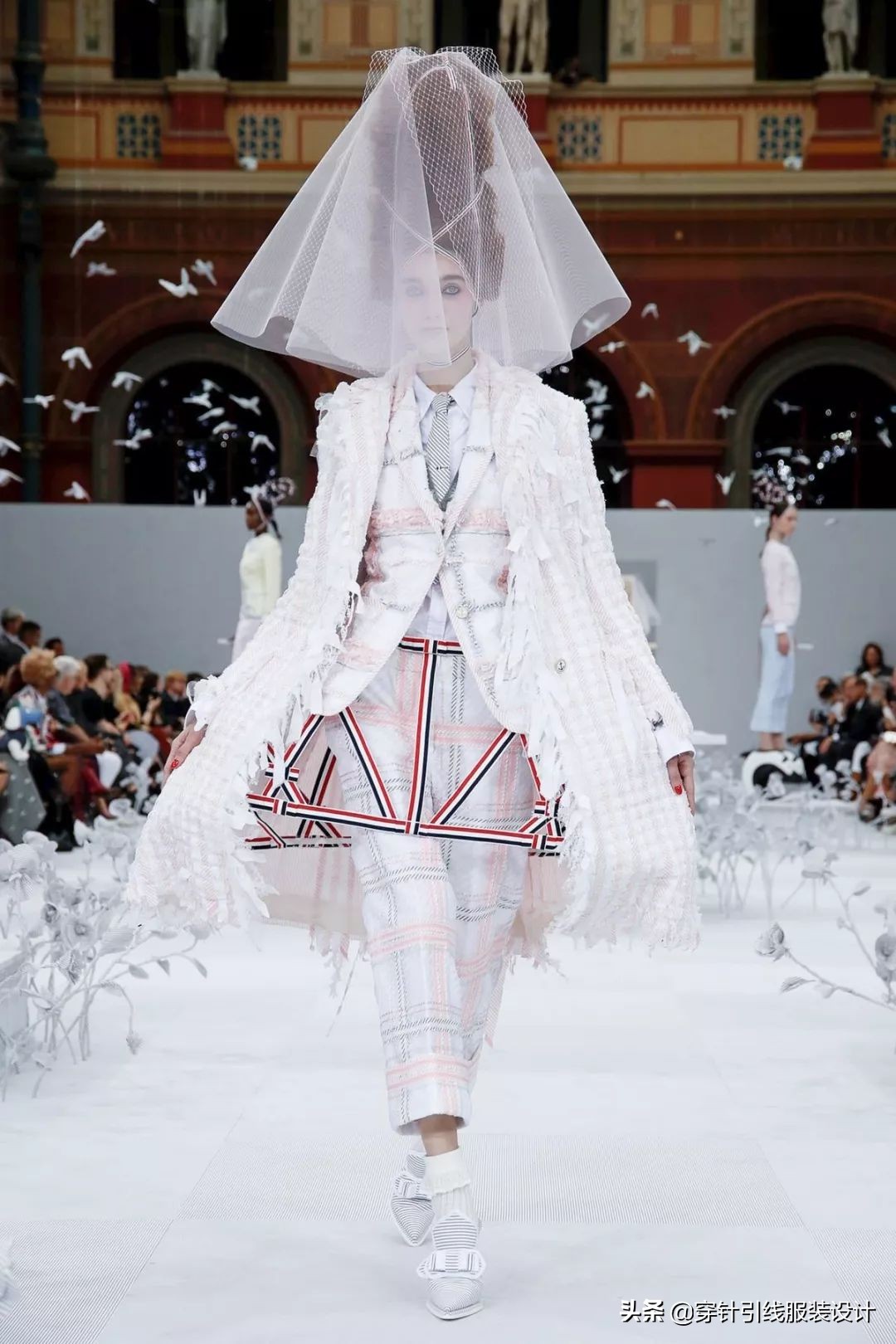 thombrowne西装全身搭配,thombrowne西装上身效果