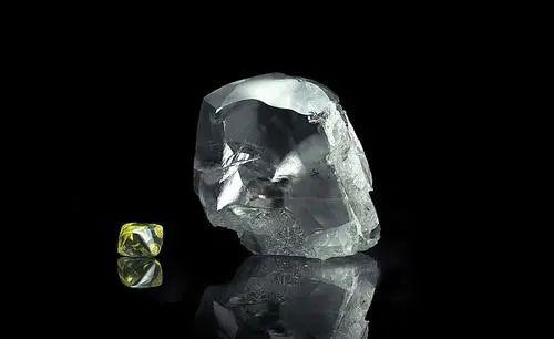 锆石属于常见钻石仿制品吗,珠宝仿制品锆石