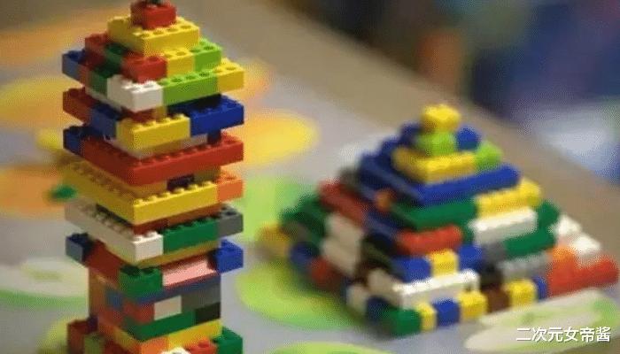 靠卖“盗版乐高”，9人5年收入3亿，乐高为何如此受欢迎？