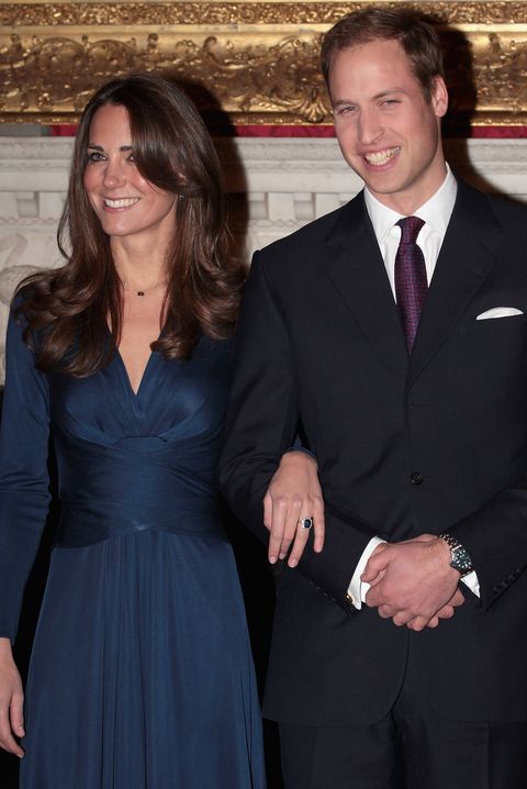 爱不爱看婚戒，戴妃的蓝宝戒指不算啥，卡米拉的婚戒才是无价之宝