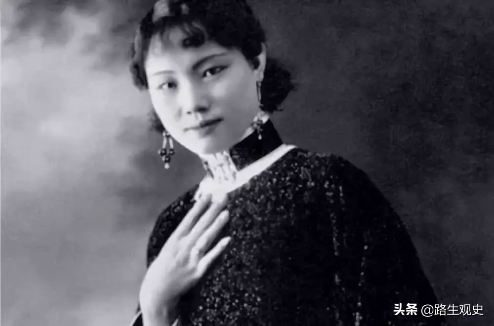 梅兰芳去世：总理特批用阴沉木棺材，夫人在墓地1次修了3座葬穴