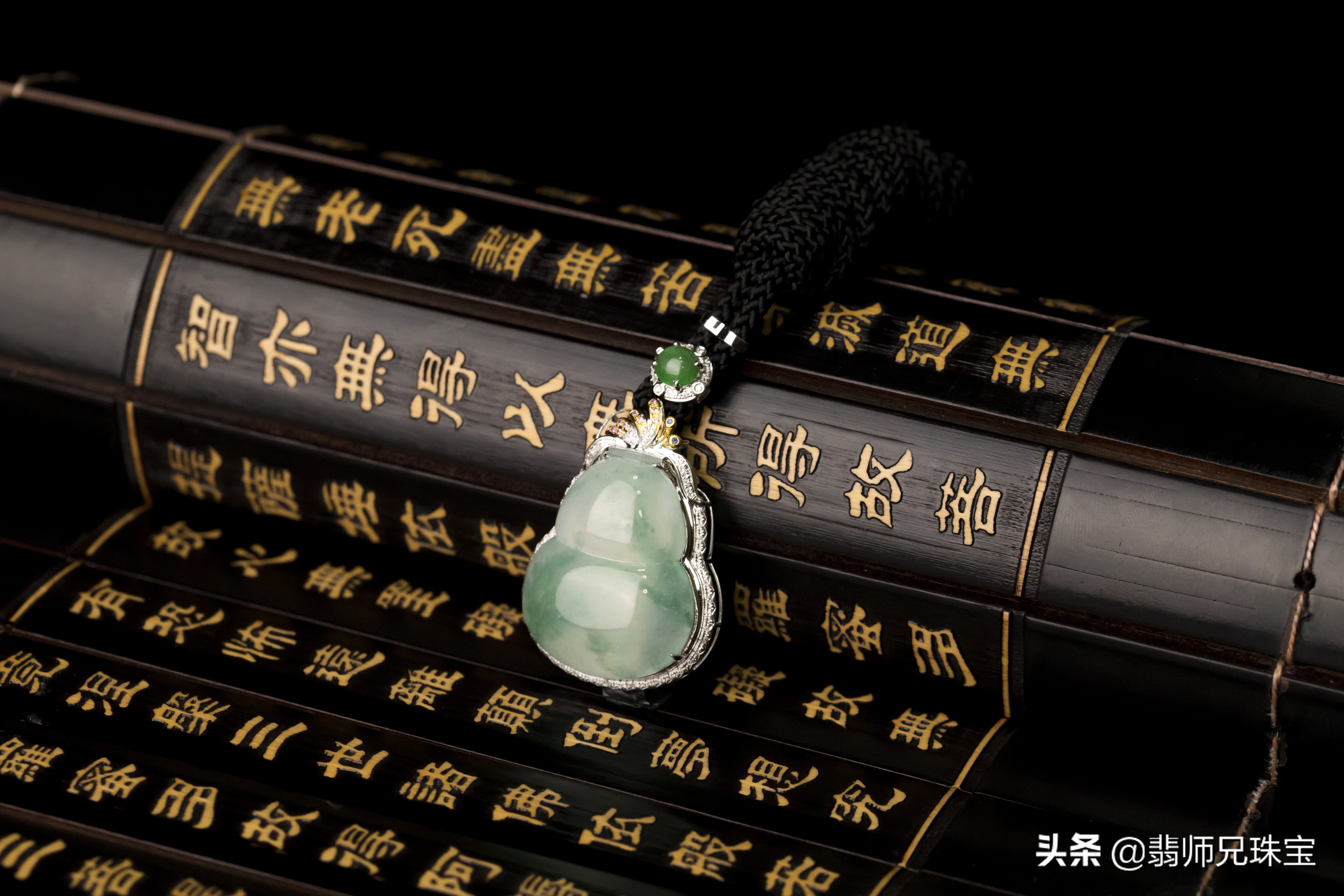 翡翠冷知识小视频,翡翠裂纹和纹裂的区别