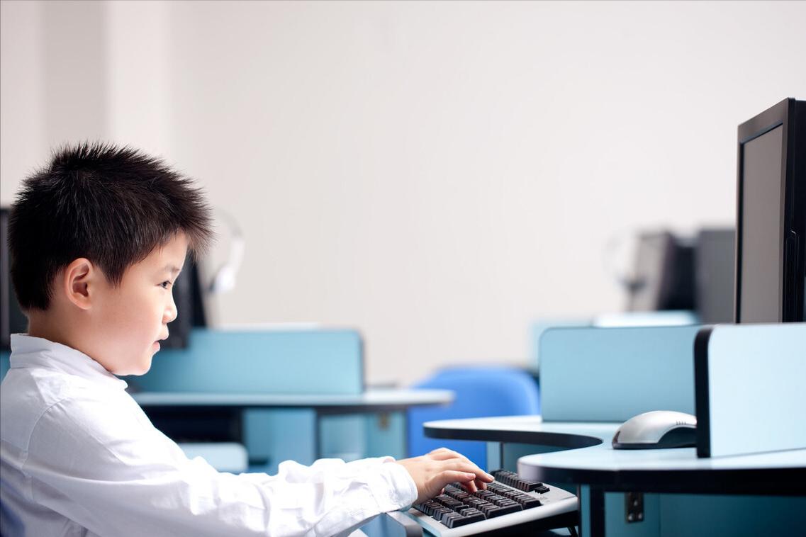 导致性早熟的真正元凶找到了，家长请自查，现在知道还不晚