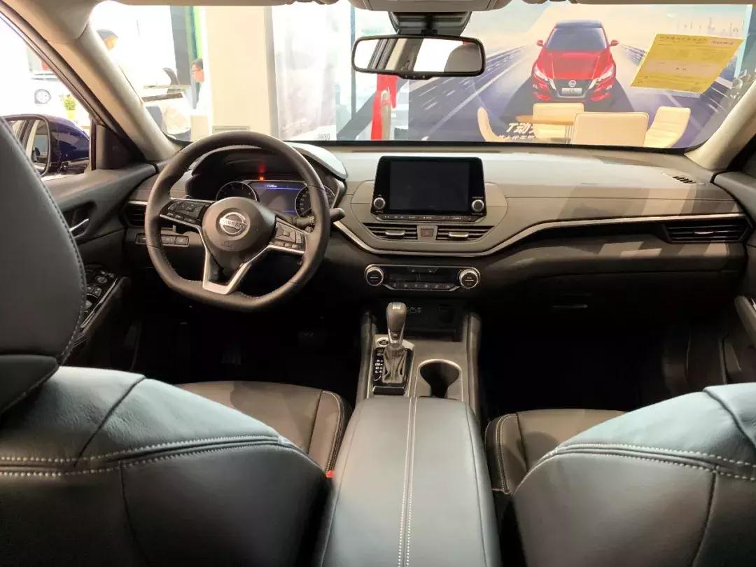 试驾2.0TVC-TURBO秒杀V6？零百加速只有6.4s——日产天籁