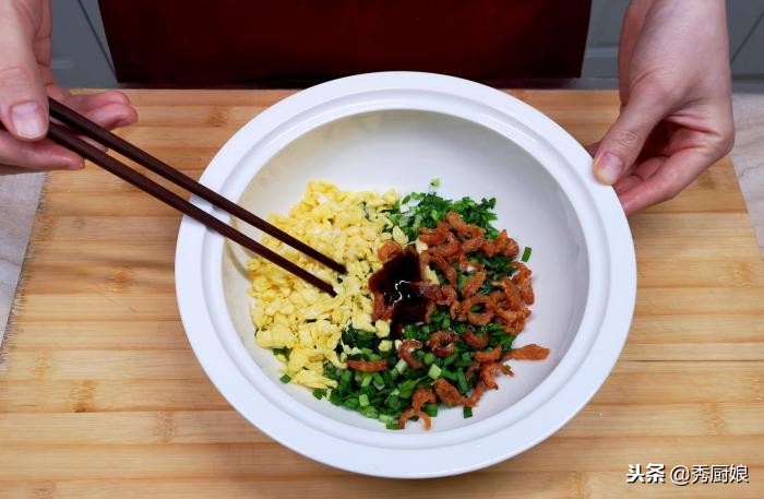 不用鸡蛋的素饺子怎么做,三鲜馅饺子怎么做最简单