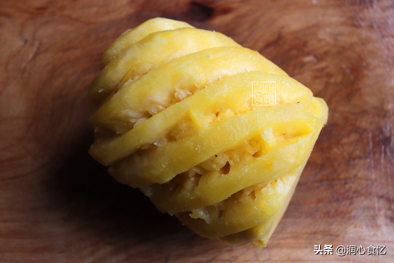 菠萝需要用盐水泡多久才可以吃呢,菠萝是用盐水泡多长时间才可以吃