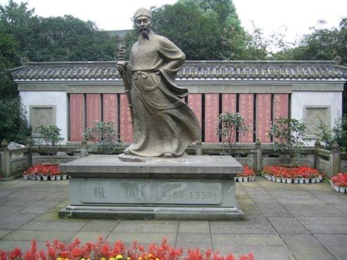 成都怎样去青城山都江堰,成都十大景点武侯祠