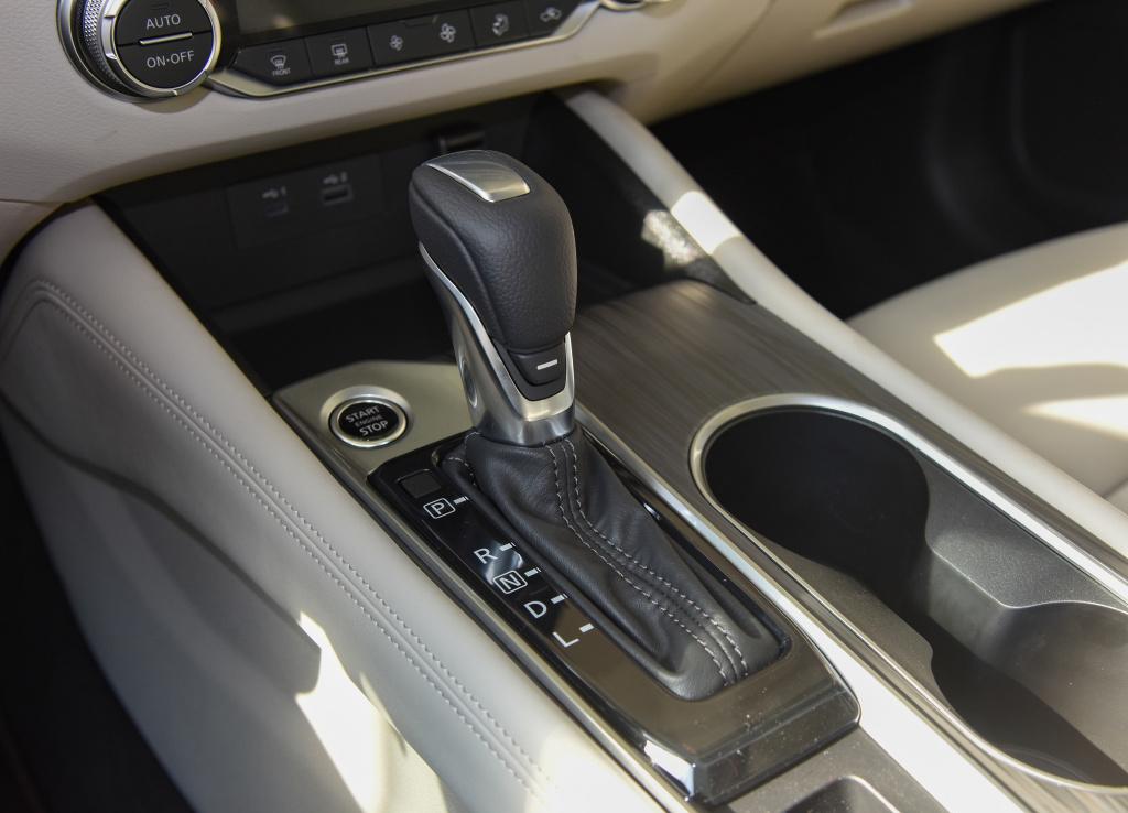 从严重掉队到首进前五，天籁雄起的背后，真的全靠“降价”？