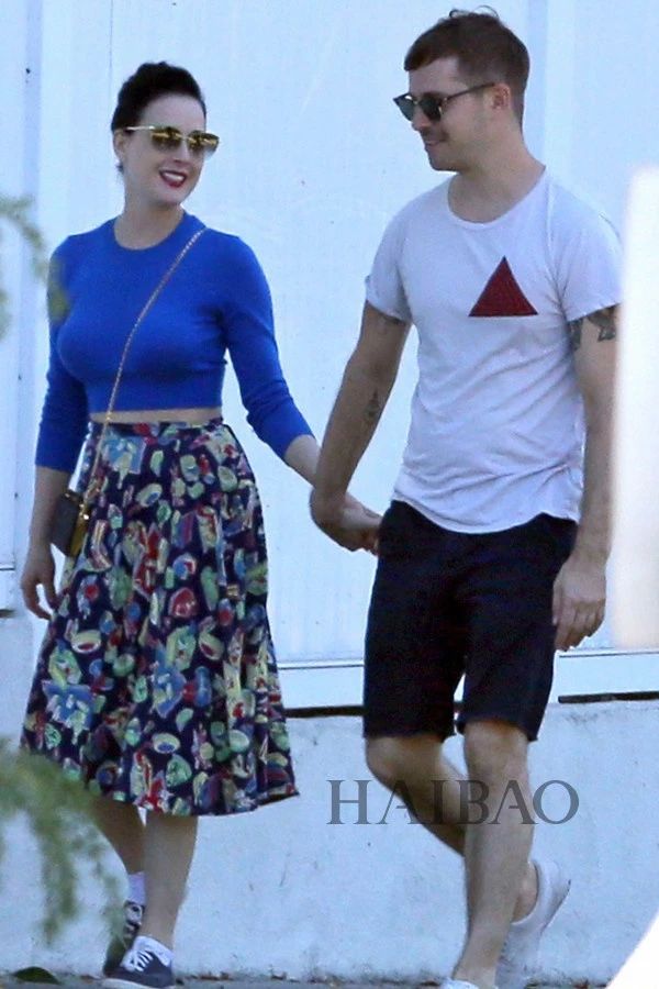 她把脱衣舞跳成艺术被称为世界首席脱衣舞娘，她就是性感的最高级