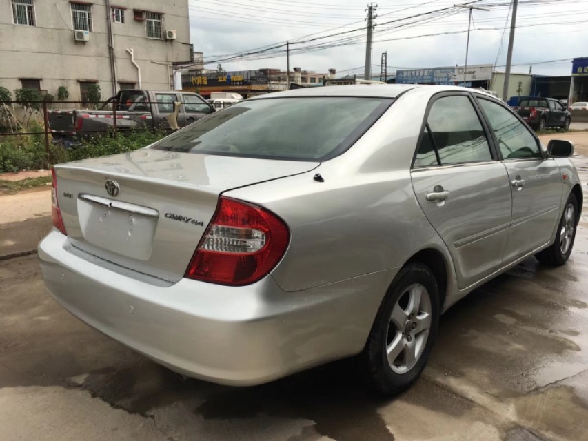 年轻人买现代还是卡罗拉,二手车卡罗拉哪个版本值得买