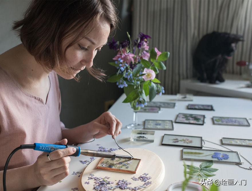 墙壁仿真花装饰创意,玻璃鲜花