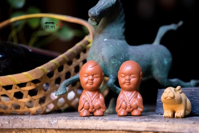 「徽州冷」宏村秋深晴少，友谊地久天