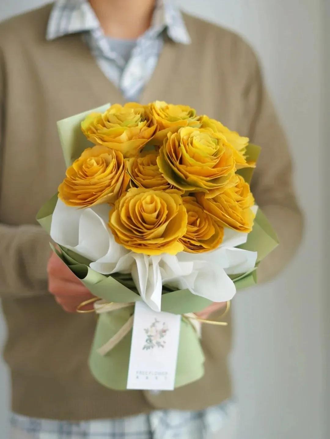 银杏树叶如何做玫瑰花,银杏叶如何制作玫瑰花