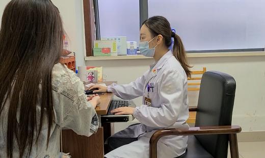 三次住进医院，她却说“看到你们就安心”！