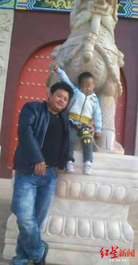 男子被10人上门催债,男子欠高利贷遭债主追上门