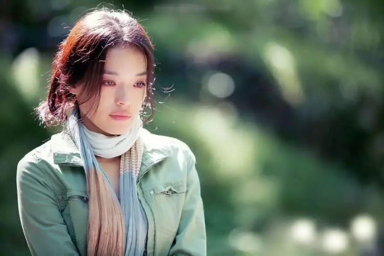 从脱衣女星到金马影后，一路开挂的舒淇，背后的故事可不简单