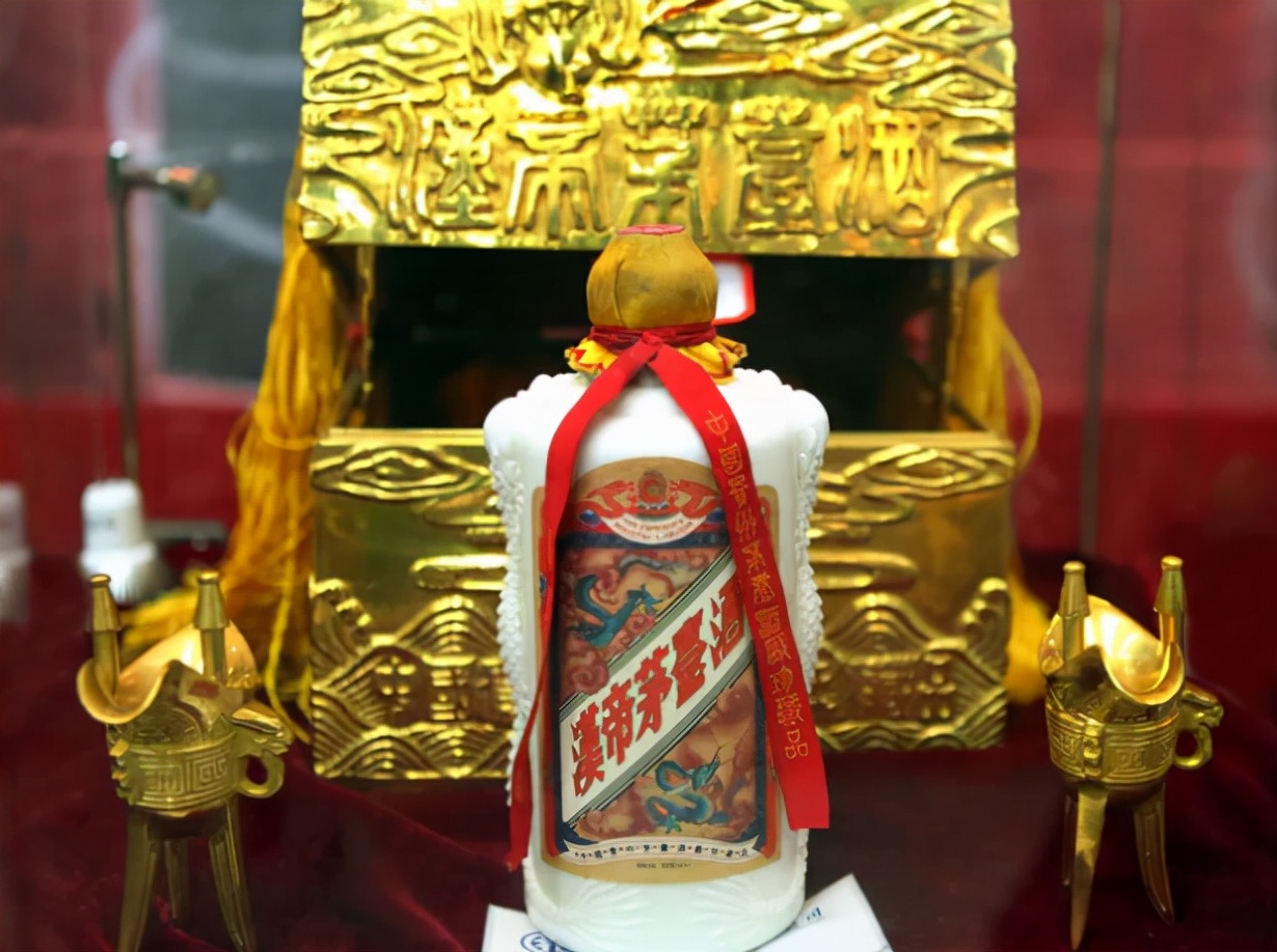 中国最贵的赖茅酒视频,世界上最贵的10瓶茅台