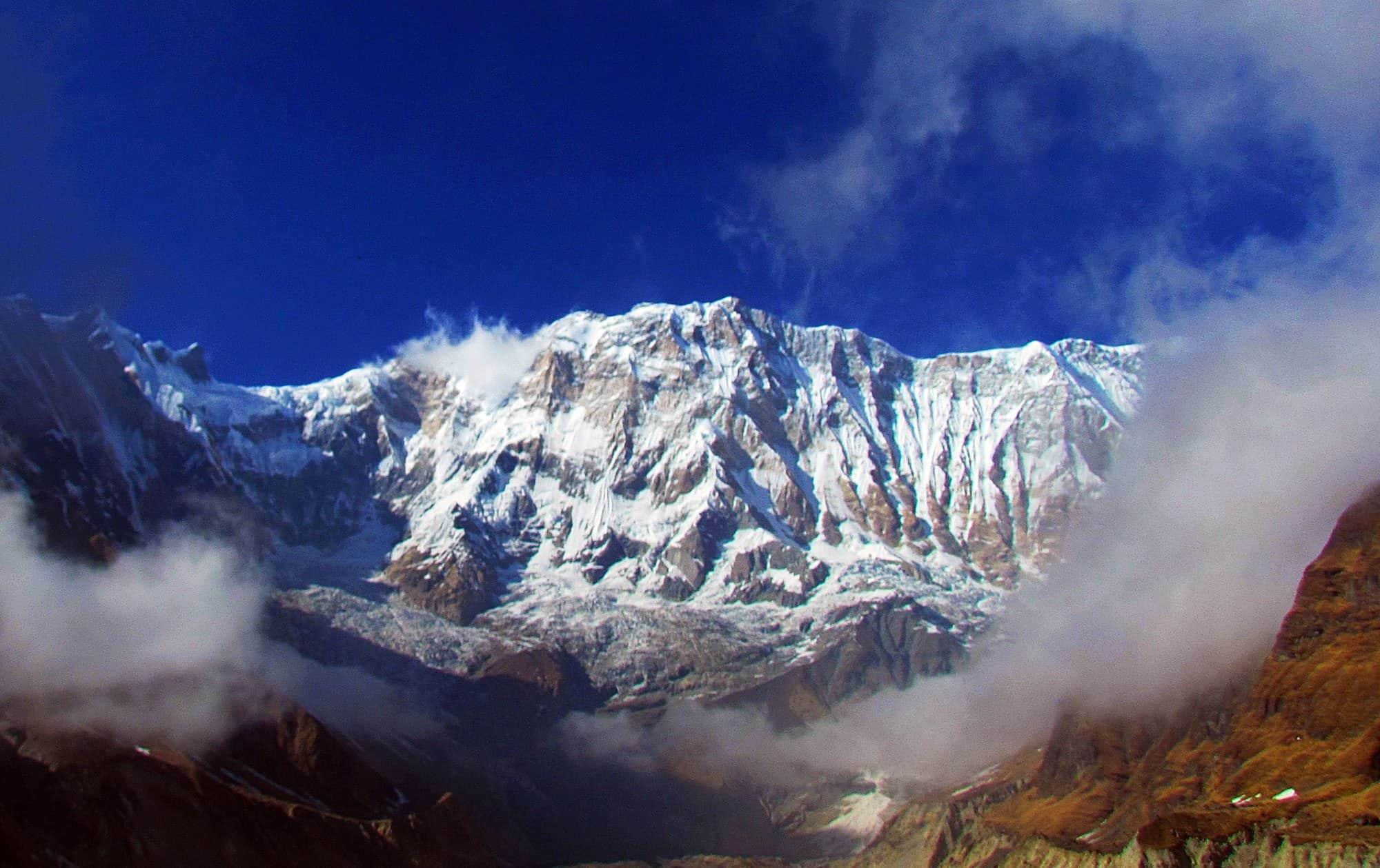 尼泊尔abc小环线看珠穆朗玛峰,尼泊尔安纳普尔纳徒步视频