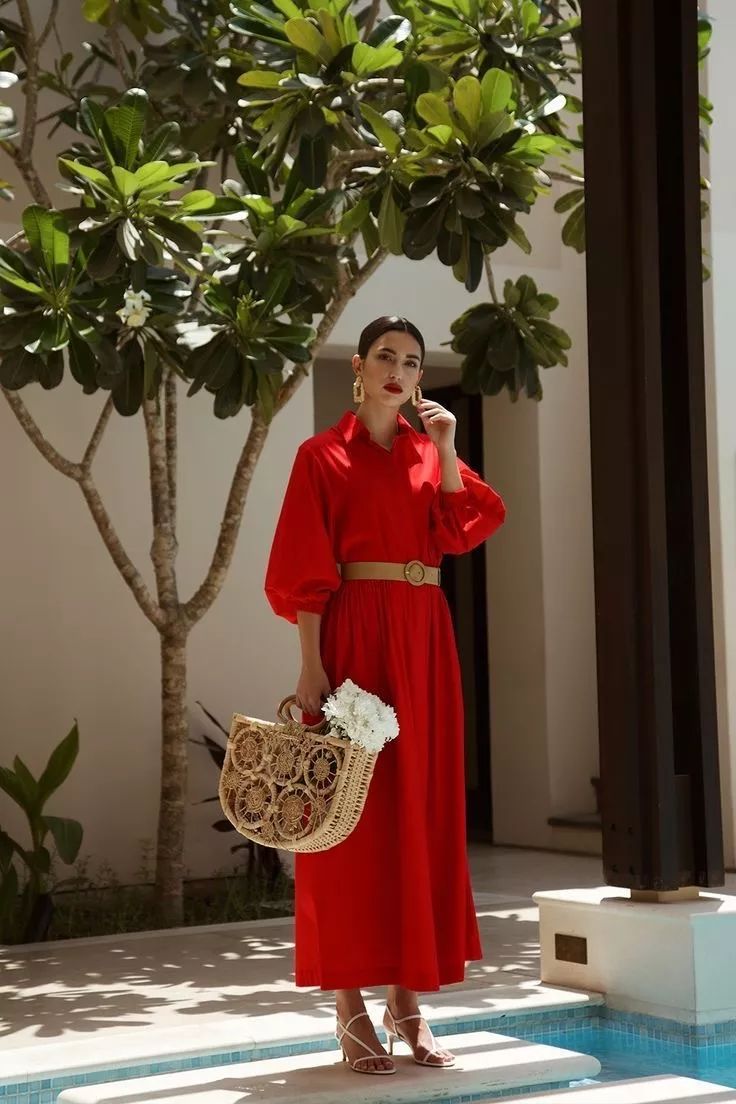 女人40不要穿这几种颜色的衣服,四十岁女人不要穿什么鞋