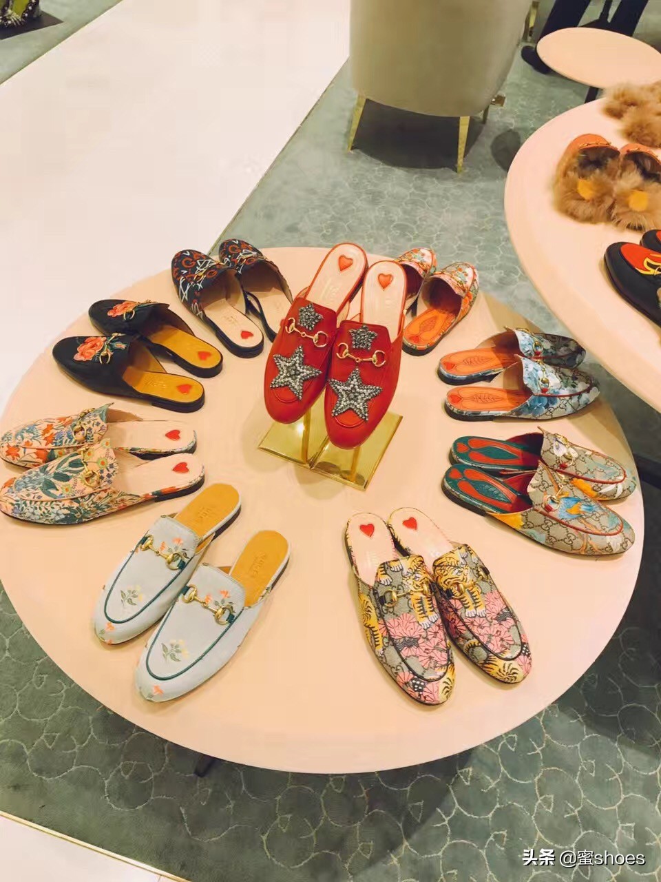 高跟鞋磨脚的诀窍,高跟鞋磨脚怎么打理