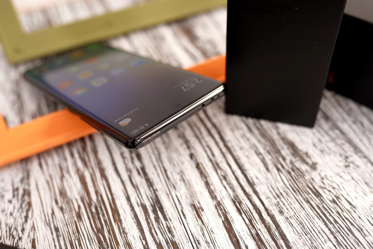 小米11pro和小米mix4哪个值得买,小米mix4优缺点全面分析