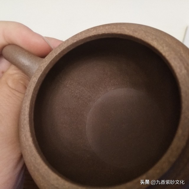 青灰段泥紫砂壶为什么便宜,青灰泥紫砂壶值得入手吗