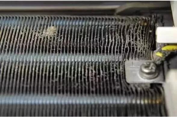 空调尘满,修理清洗空调