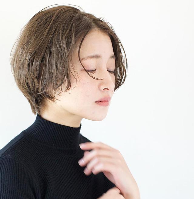 中分短发碎盖,中分碎短发怎么扎