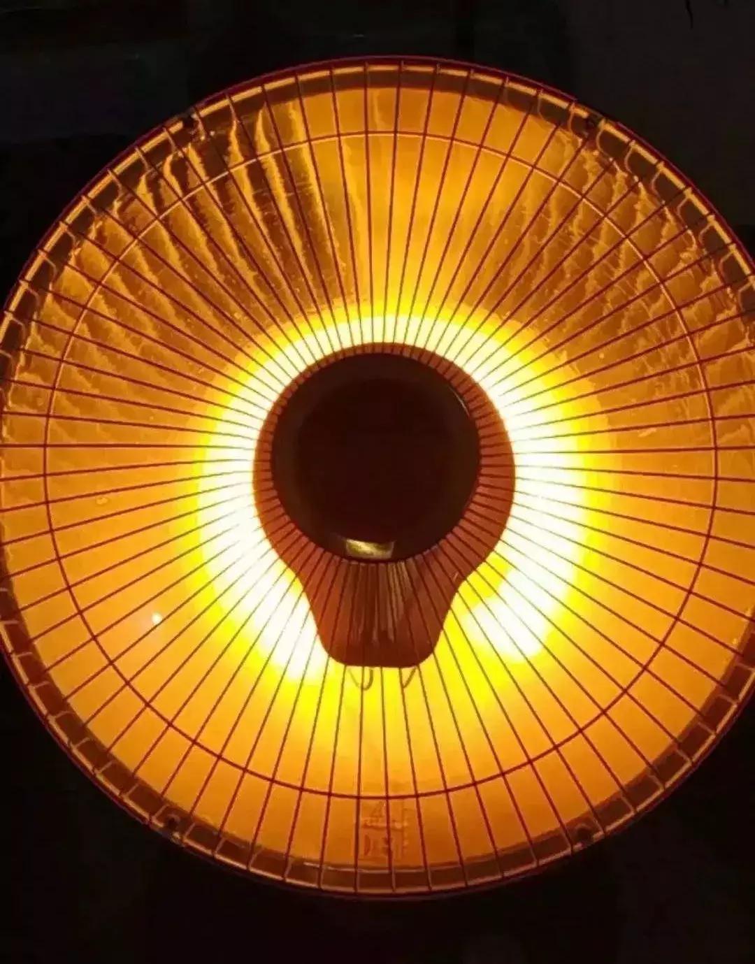 黑洞被拍出来,黑洞的照片被拍到了视频