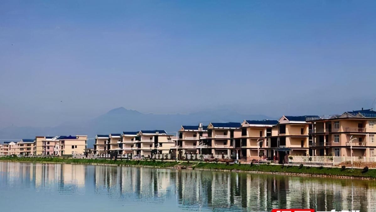 修钢板，修钢笔，修成一个占有率达7成的文印帝国，不服都不行