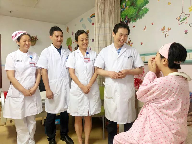 怀孕六个月确诊宫颈癌准妈妈咬牙做了个决定
