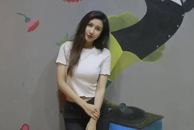 黄渤徐峥红色小短片,徐峥和黄渤即兴表演却变成经典
