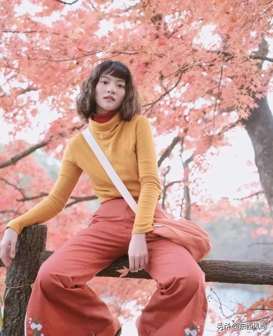 卫衣里面穿高领打底衫,高领卫衣加绒的穿搭