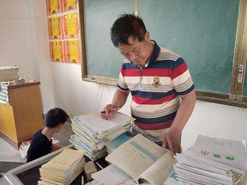 假少将董大维和杨树宽,董大维冒充少将完整版焦点访谈