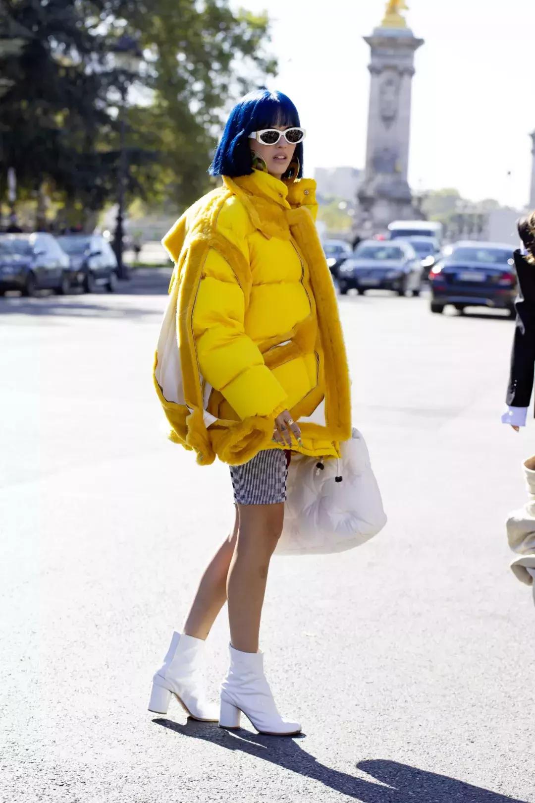 冬天羽绒服内搭怎么穿保暖又时尚,衣柜放久的羽绒服和外套