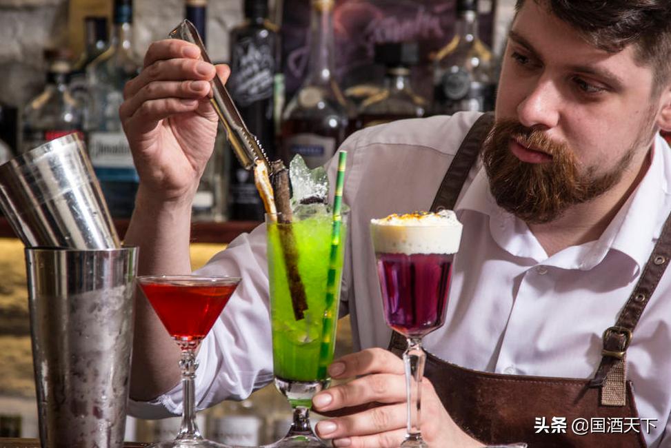 为什么俄罗斯的伏特加这么出名,伏特加在俄罗斯的地位