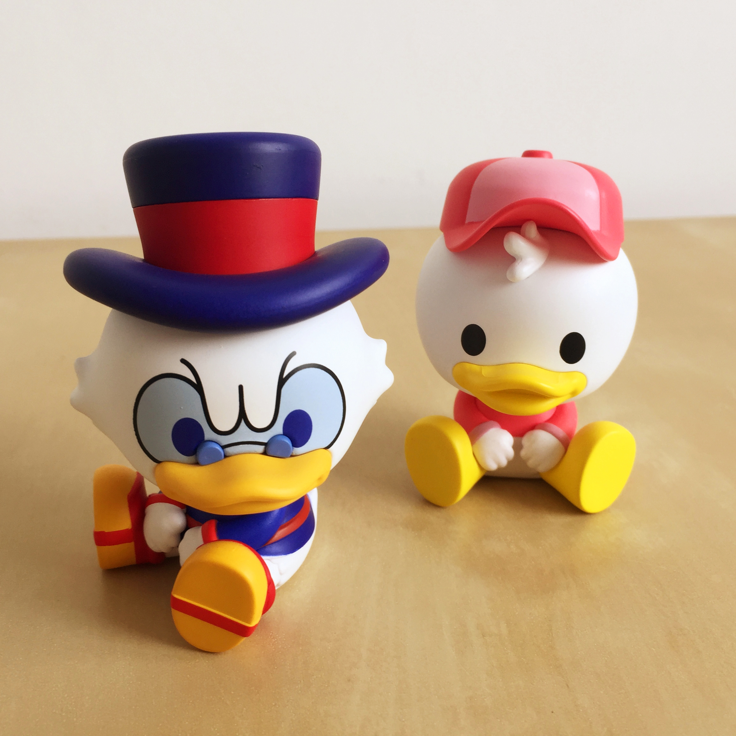 迪士尼米奇爬墙玩具盲盒,迪士尼米奇有趣的玩具