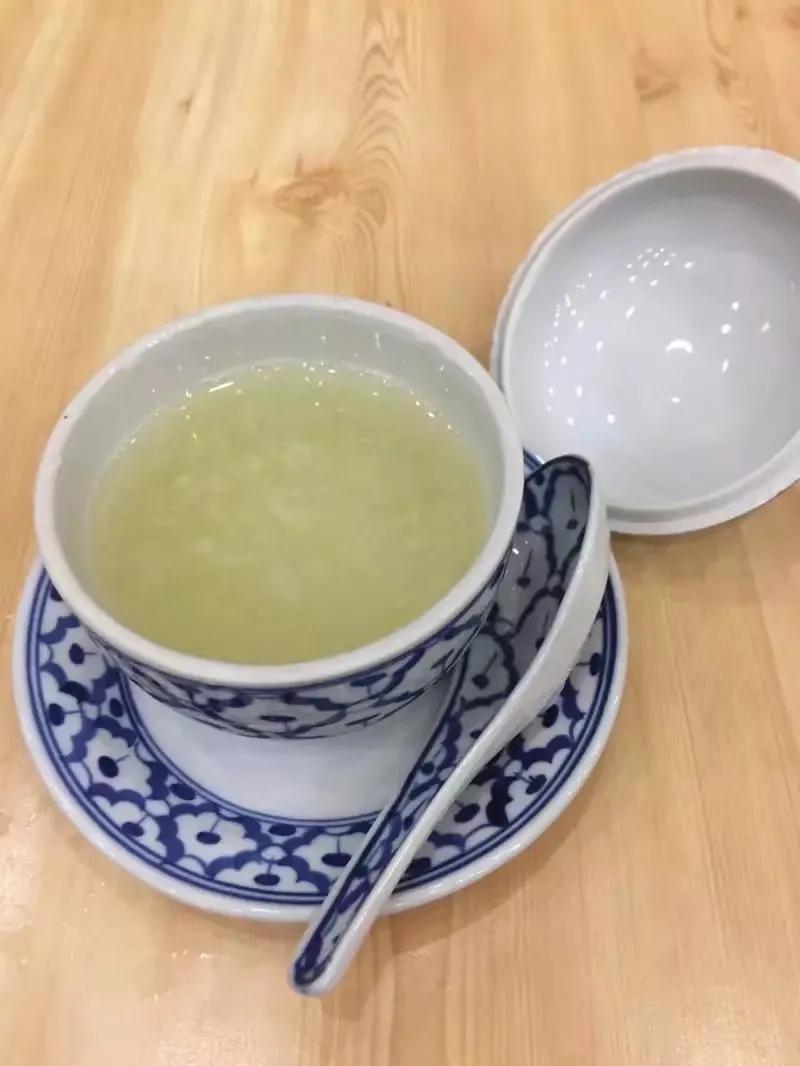 在普吉岛旅游的一天,普吉岛最后一天购物