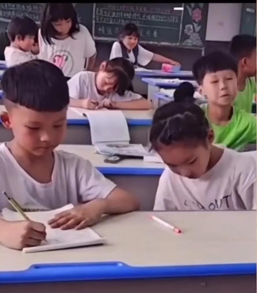 空城计中表现诸葛亮神机妙算,空城计计中计