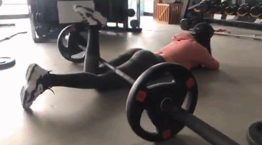 抖音臀腿挑战,抖音挑战腿围