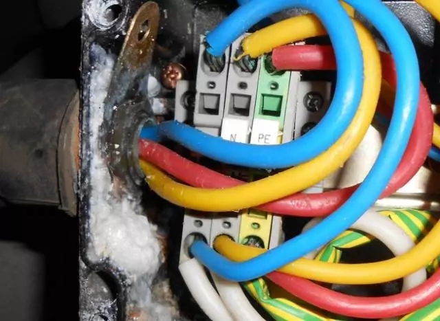 海南恒温电伴热保温系统,自控温电加热带