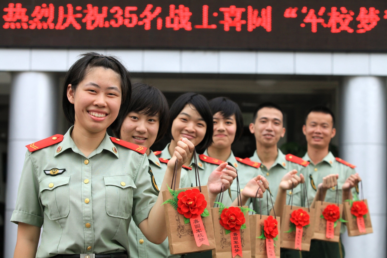 军校中的最高学府国防大学，想要报考需要什么条件？