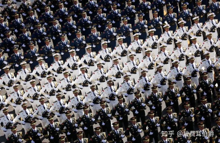 “这么荣耀的一天，决不在辽远的将来，而在很近的将来。”