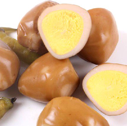 鹌鹑蛋被誉为“卵中佳品”，但医生再三忠告：这1类人一口都别碰