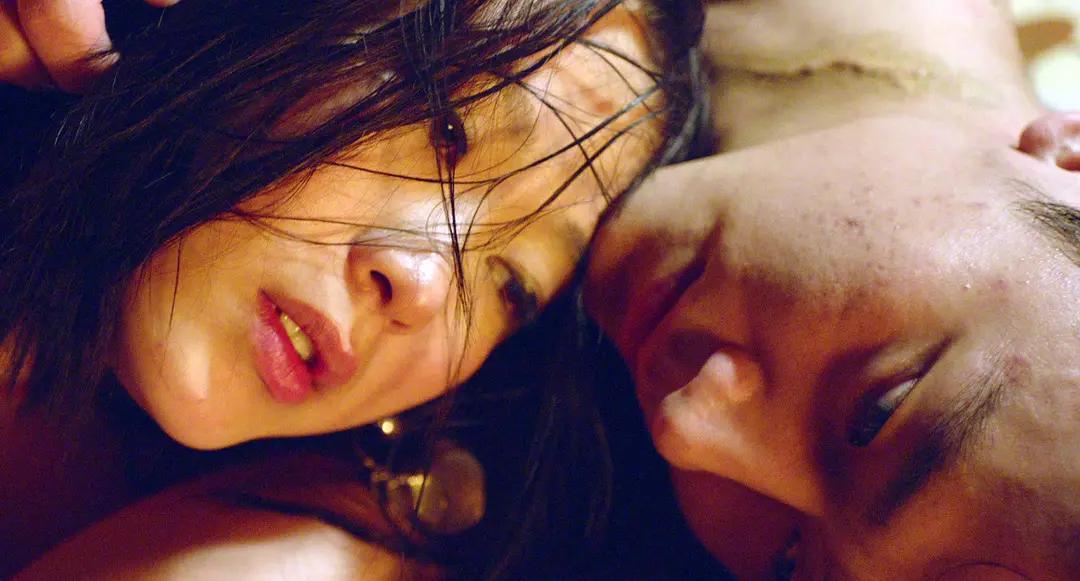 它拍出了盲人难以启齿的“性”，获奖无数，却连本钱都没有收回来