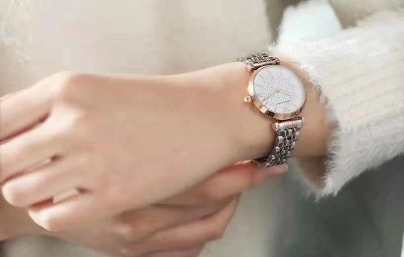 范世錡戴的手表,王濛戴的哪个牌子手表