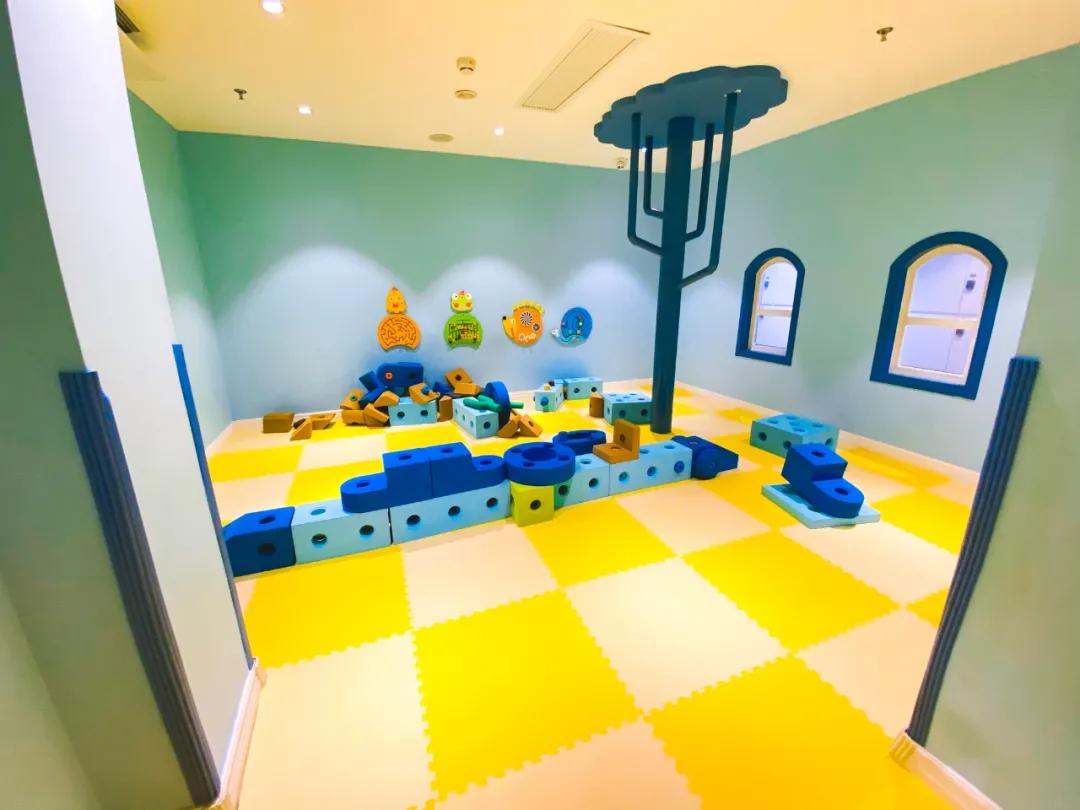 适合大孩子玩的亲子游泳,这家亲子游泳馆真的适合遛娃