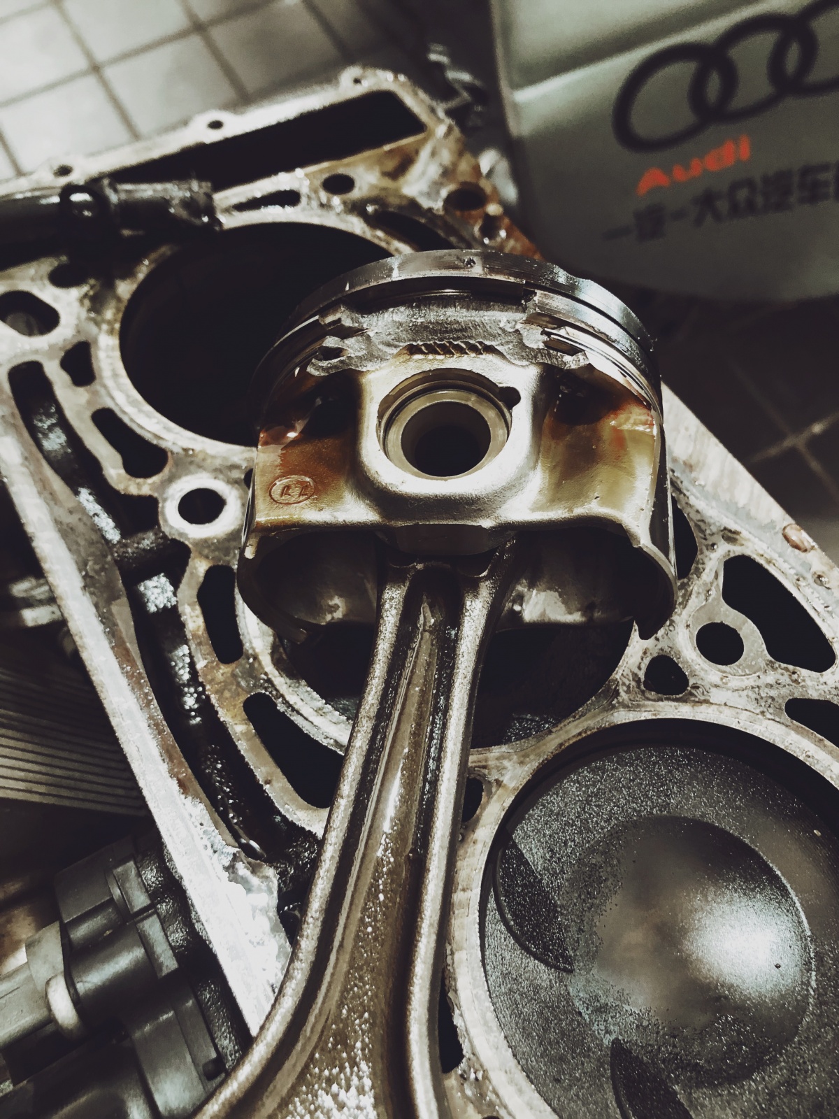 爆缸修复好了还能开不,奥迪a5大修后爆缸