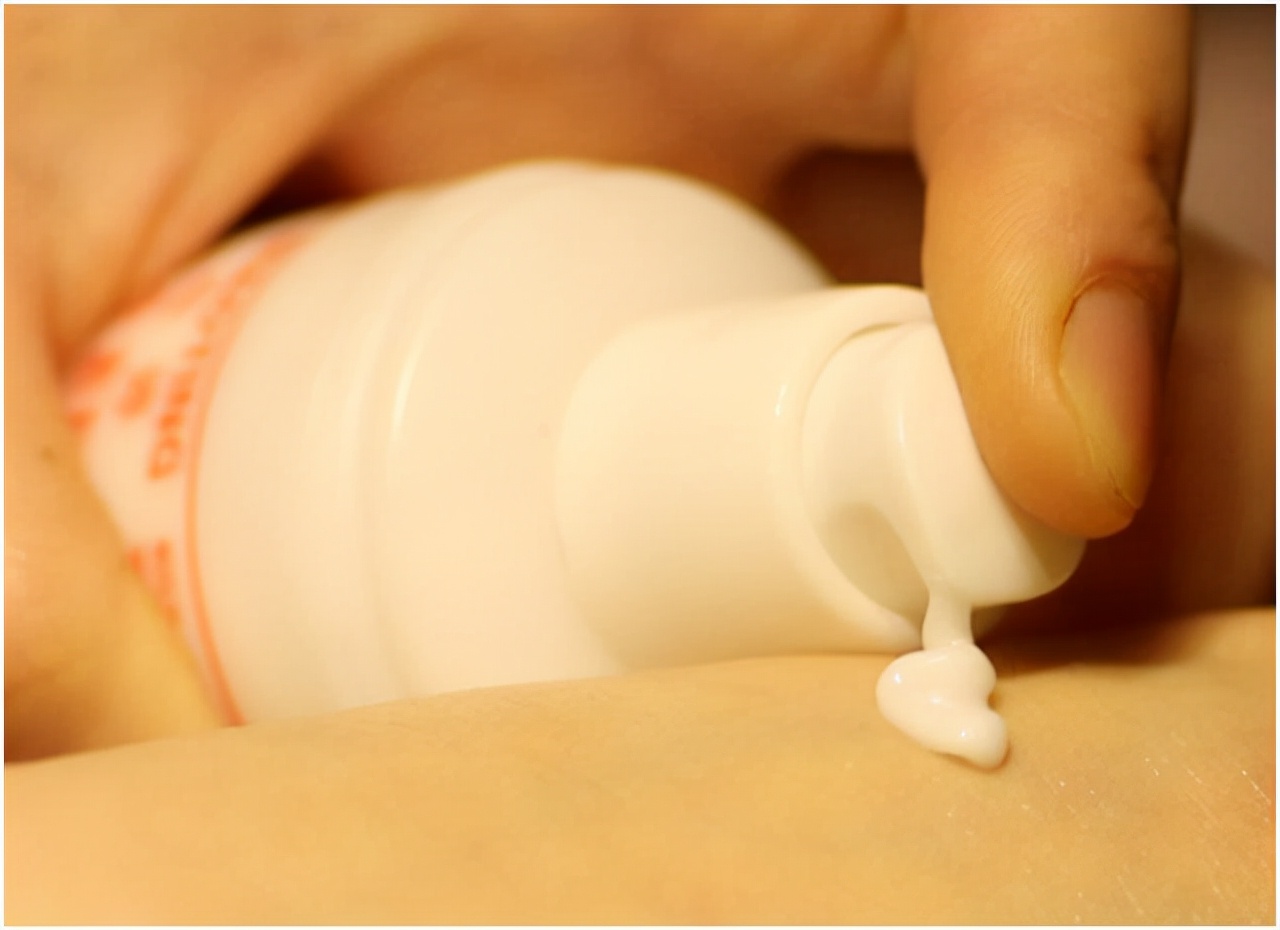 干性皮肤补水保湿效果好的护肤品,秋冬皮肤干燥平价护肤品推荐