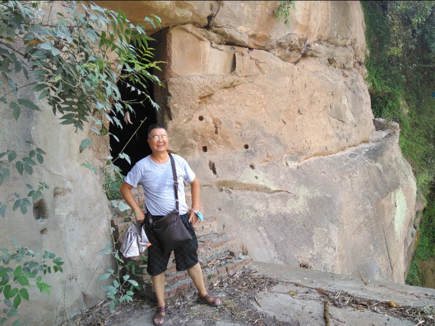 北碚乡村里最神秘的野风景一一野人谷蛮子洞群